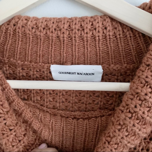 Goodnight Macaroon | Cropped Turtleneck Sweater - Picture 3 of 8